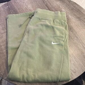 Nike Wide Leg Sweatpant
